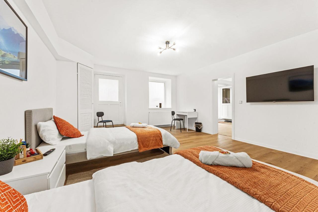 2 Zimmer Apartments, 4 Betten, Vollmoebliert,Zentrale Lage Am S-Bahnhof Berlin Eksteriør bilde