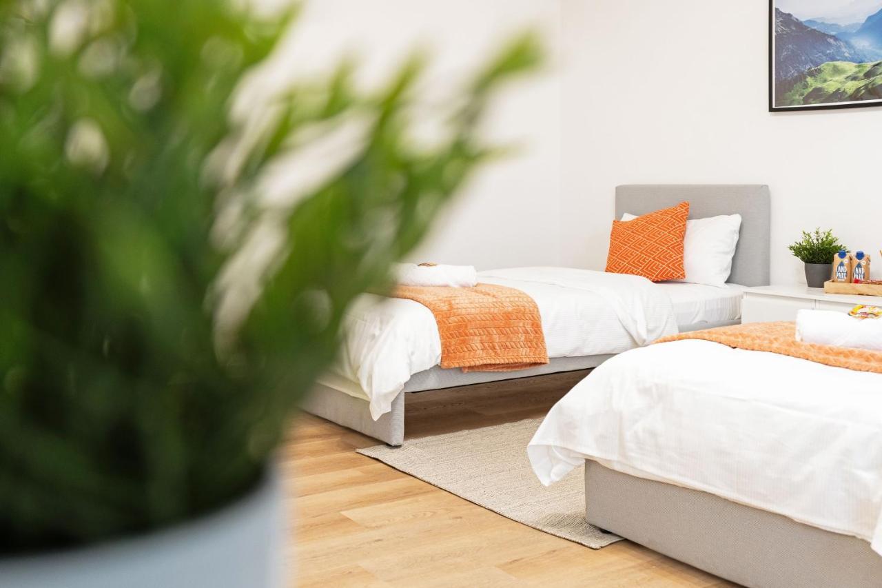 2 Zimmer Apartments, 4 Betten, Vollmoebliert,Zentrale Lage Am S-Bahnhof Berlin Eksteriør bilde